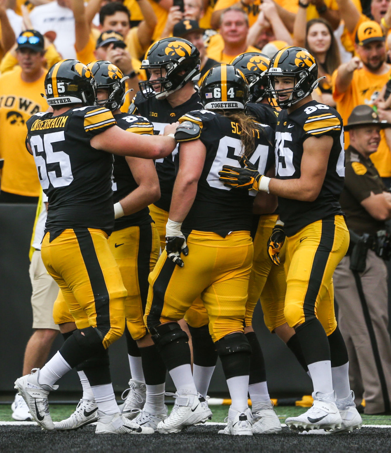 100921-qc-spt-iowa-fball-043